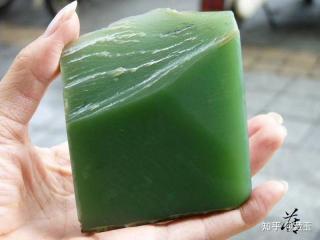 和田玉中的顶级碧玉